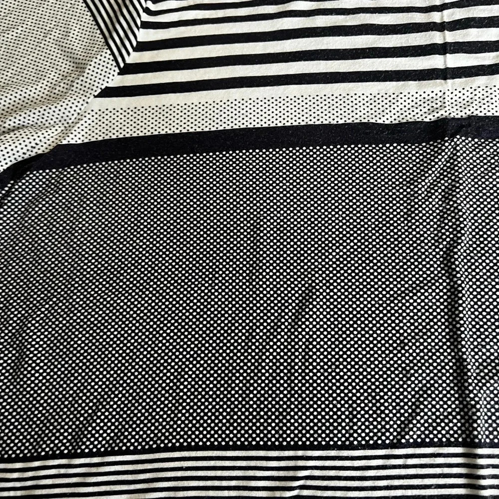 Quarter sleeve top - Picture 3 of 4